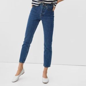 Everlane 90s curvy fit cheeky straight jean
